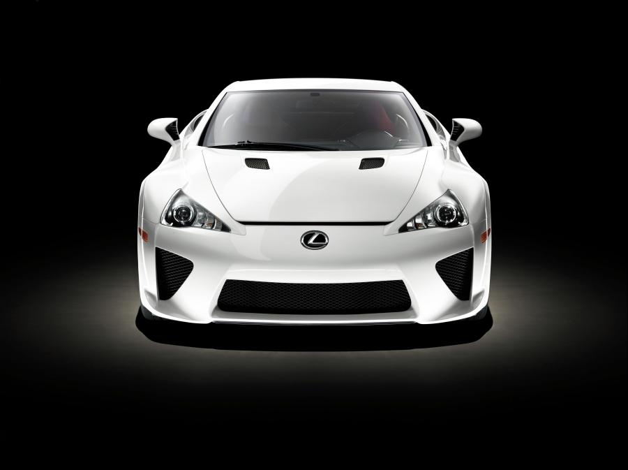  Lexus LF-A 2010 года  (фото 31 из 213)